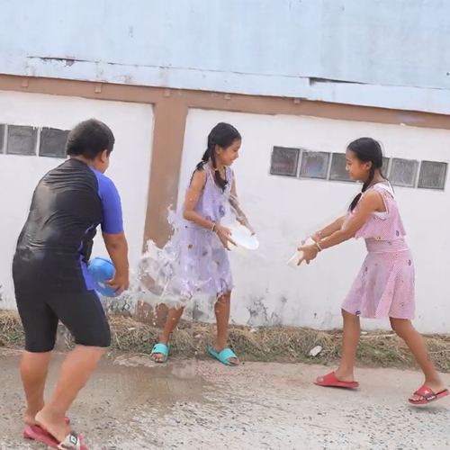 เพลง เล่นน้ำสงกรานต์